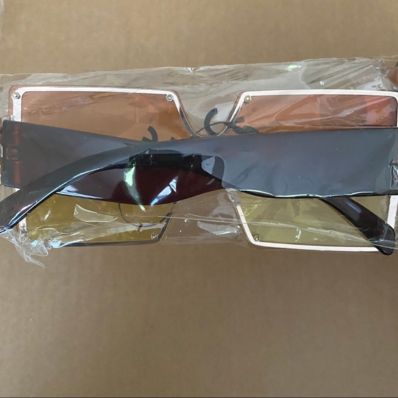 Oversized Square Sunglasses - Picture 5 of 8